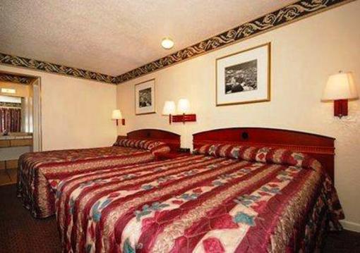 фото отеля Rodeway Inn Downtown