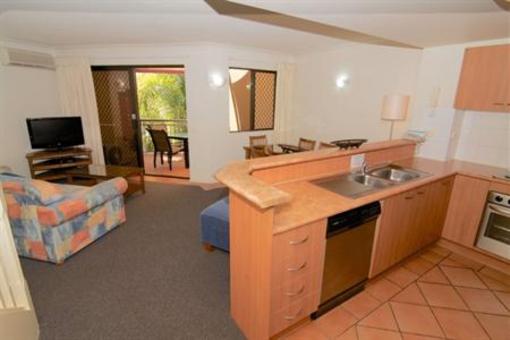 фото отеля Burleigh On The Beach Apartments Gold Coast