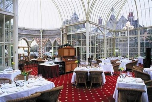 фото отеля Tortworth Court Four Pillars Hotel Wotton-under-Edge