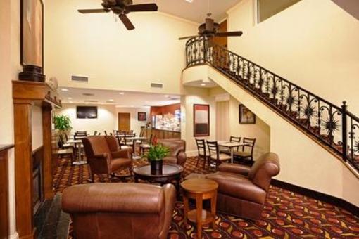 фото отеля Holiday Inn Express Hotel & Suites Huntersville-Birkdale