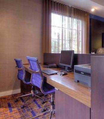 фото отеля Courtyard by Marriott Raleigh Crabtree