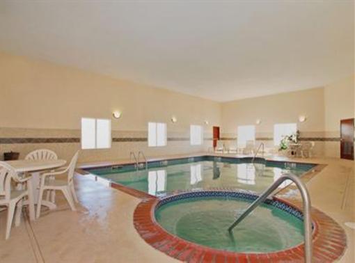 фото отеля BEST WESTERN South Plains Inn & Suites