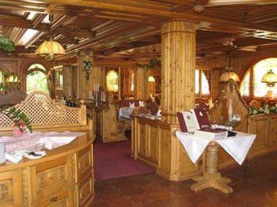 фото отеля Tyrolis Hotel