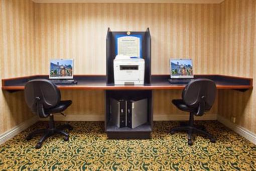 фото отеля Staybridge Suites Perimeter Center West Atlanta