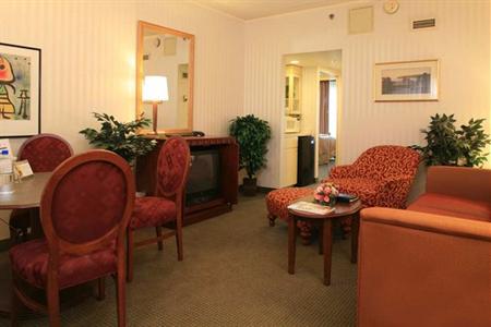 фото отеля Doubletree Guest Suites Plymouth Meeting