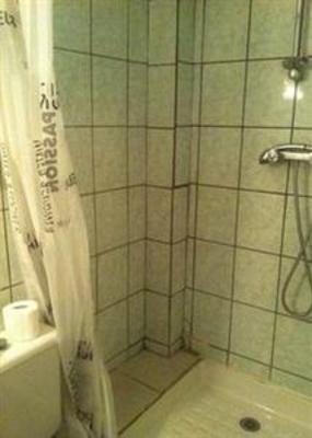 фото отеля Hipotel Paris Montmartre