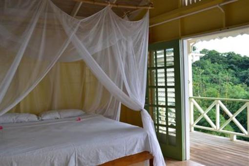 фото отеля Mango Bay Cottage Resort