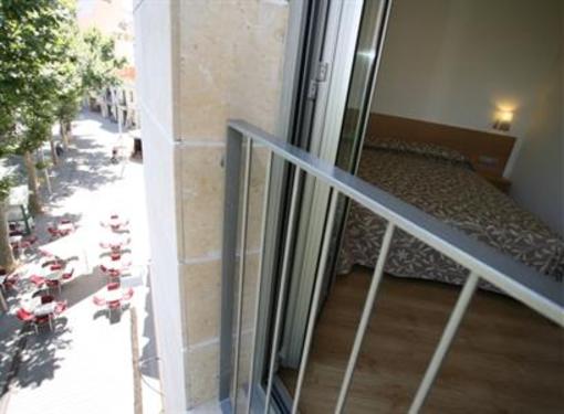 фото отеля Hostal Rambla