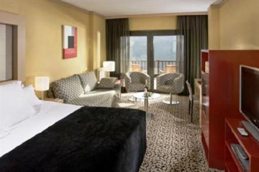 фото отеля Melia Blanheu Apartamentos