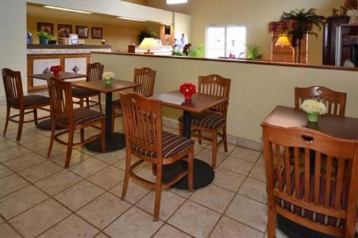 фото отеля Best Western Executive Inn Hallettsville