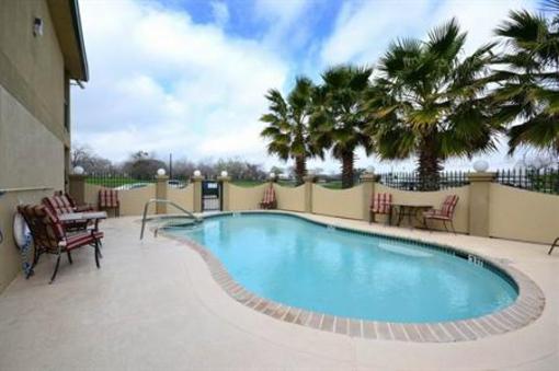 фото отеля Best Western Executive Inn Hallettsville