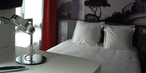 фото отеля Hotel LR La Rochelle