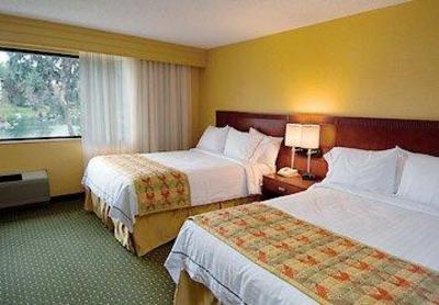 фото отеля Courtyard by Marriott Rancho Bernardo