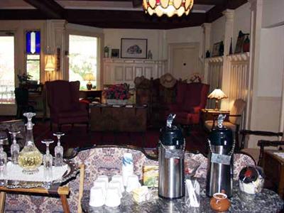 фото отеля Harbor House Inn