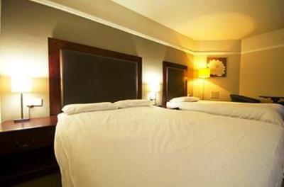 фото отеля Innkeeper's Lodge Hornchurch