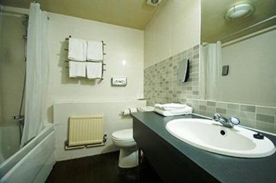 фото отеля Innkeeper's Lodge Hornchurch