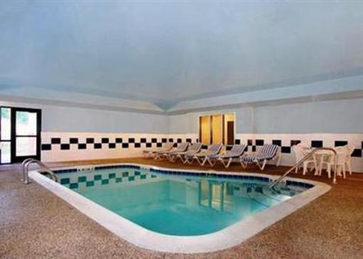 фото отеля Comfort Suites Elkhart