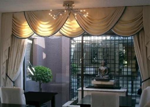 фото отеля Le Petit Fillan Guest House Sandton Johannesburg