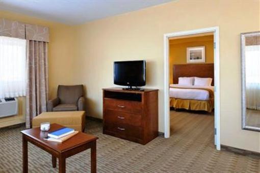 фото отеля Holiday Inn Express Philadelphia Airport