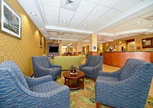 фото отеля Comfort Suites Amish Country