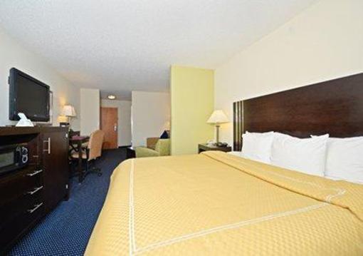 фото отеля Comfort Suites Amish Country