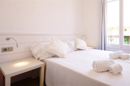 фото отеля Hostal Express