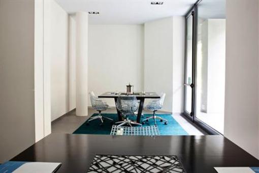 фото отеля Zambala Residence