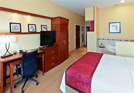 фото отеля Courtyard by Marriott Tulsa Woodland Hills