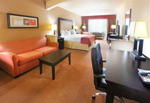 фото отеля Holiday Inn Express Hotel & Suites Van Buren-Ft Smith Area