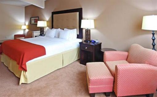 фото отеля Holiday Inn Express Hotel & Suites Van Buren-Ft Smith Area
