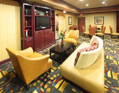фото отеля Holiday Inn Express Hotel & Suites Van Buren-Ft Smith Area