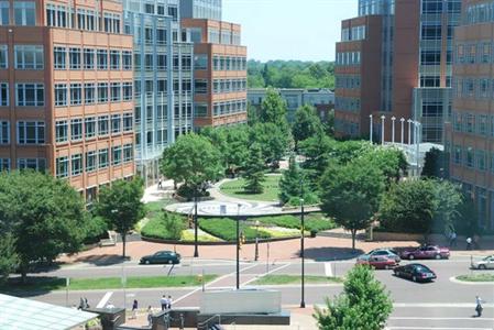 фото отеля DoubleTree by Hilton Hotel Charlotte - Gateway Village