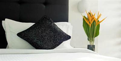 фото отеля Sapphire Suites