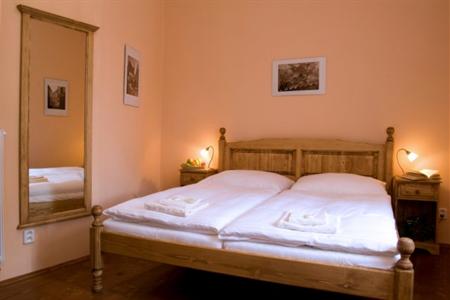 фото отеля Castle Apartments-Zamecka Apartma