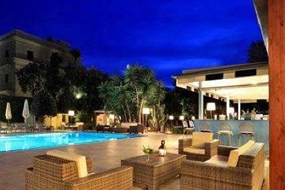 фото отеля Hotel Mediterraneo Sorrento