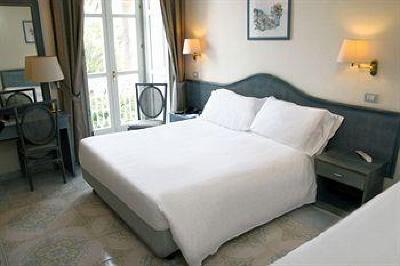 фото отеля Hotel Mediterraneo Sorrento