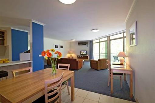 фото отеля Kingston Terrace Serviced Apartments
