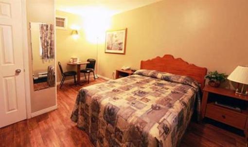 фото отеля Hotel Motel Le Chateauguay