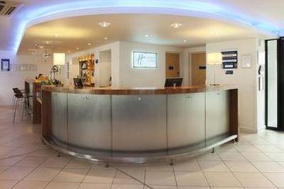 фото отеля Holiday Inn Express Hemel Hempstead