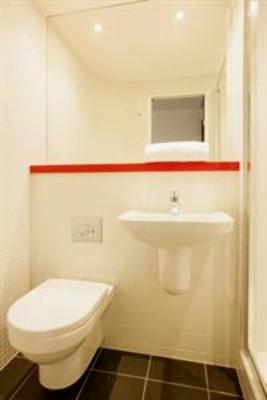 фото отеля Tune Hotel Haymarket