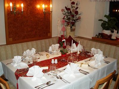 фото отеля Kyffhäuser Hotel Grossharthau