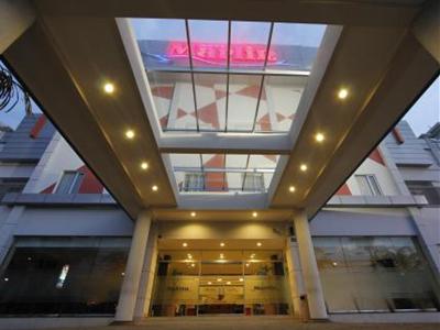 фото отеля Hotel Marlin Pekalongan