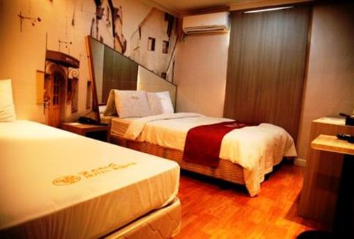 фото отеля Line Hotel