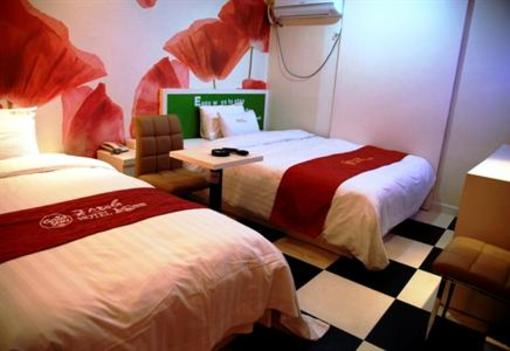 фото отеля Line Hotel