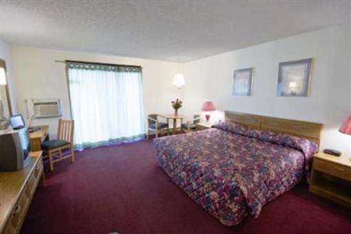 фото отеля Colwell Americas Best Value Inn