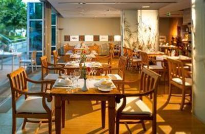 фото отеля Dorint Strandhotel Binz