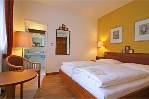 фото отеля Hotel Sonnenhof Bayerisch Gmain