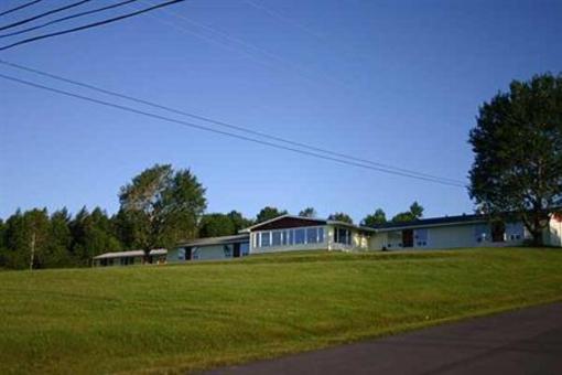 фото отеля Cabot Trail Motel