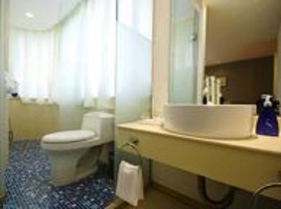 фото отеля Home Inn (Shaoxing City Square)