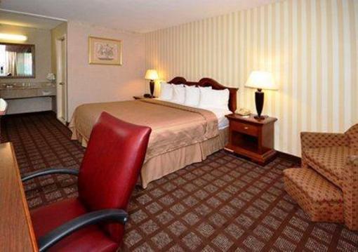 фото отеля Quality Inn & Suites Northampton